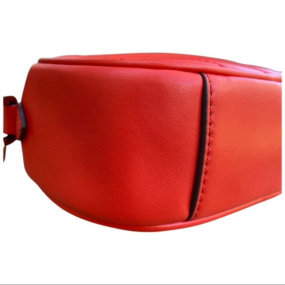 🌸👜Tory Burch Kira Small Camera bag 💥❤️Used like New💥❤️ - Picture 8 of 14